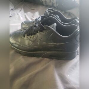 Nike Air Max 90 size 7 (Boys)
